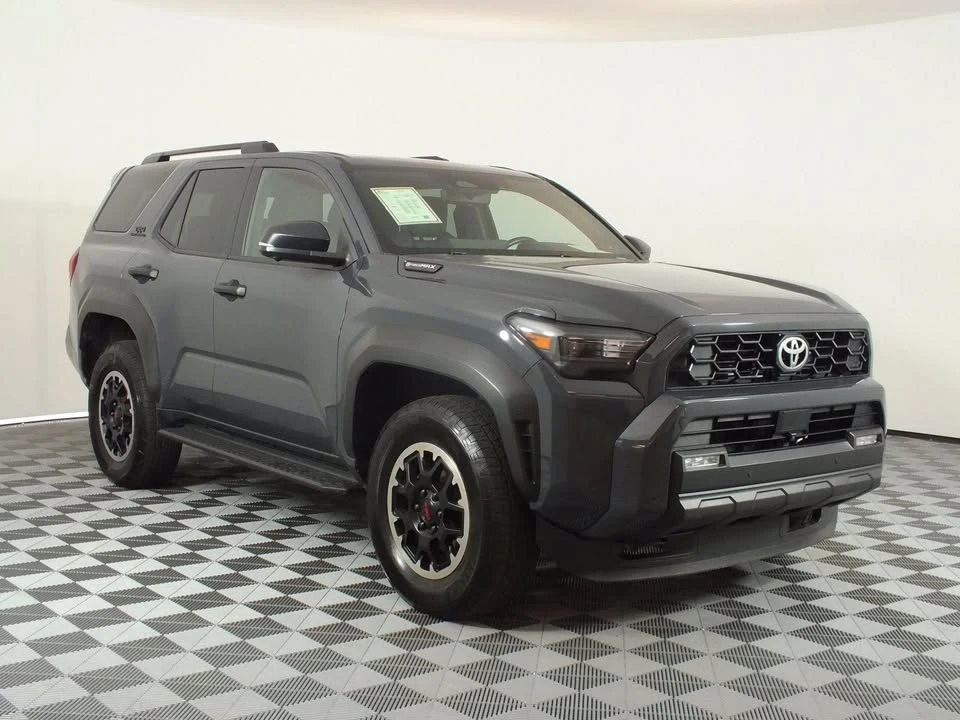 2025 Toyota 4Runner 6th Gen - Image 8 of 20