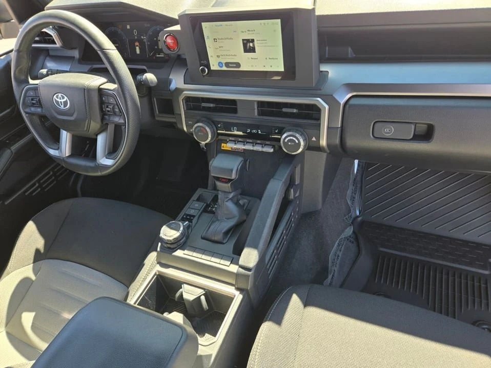 2025 Toyota 4Runner 6th Gen - Image 14 of 20