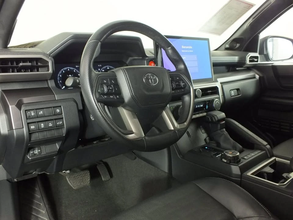 2025 Toyota 4Runner 6th Gen - Image 12 of 20