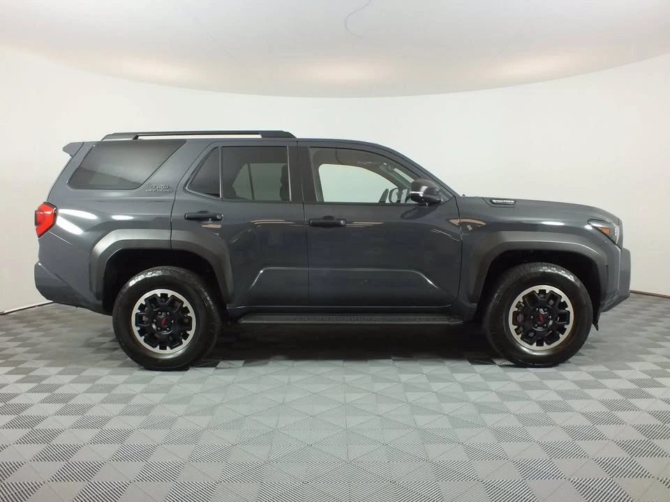 2025 Toyota 4Runner 6th Gen - Image 7 of 20