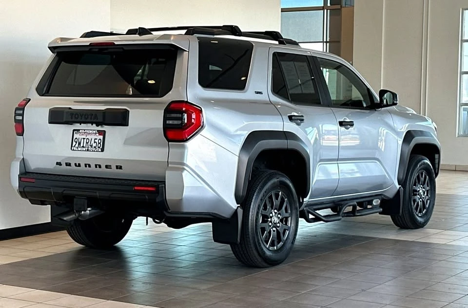 2025 Toyota 4Runner 6th Gen - Image 4 of 13