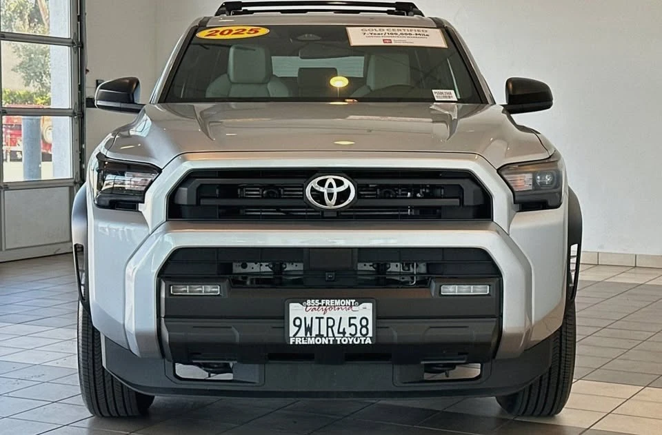 2025 Toyota 4Runner 6th Gen - Image 9 of 13