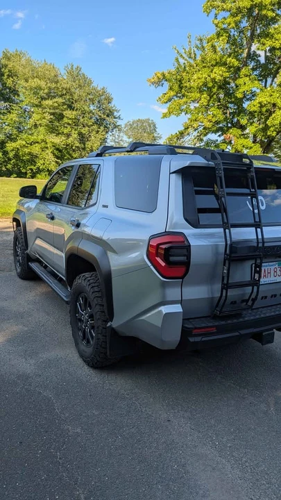 2025 Toyota 4Runner 6th Gen - Image 6 of 16