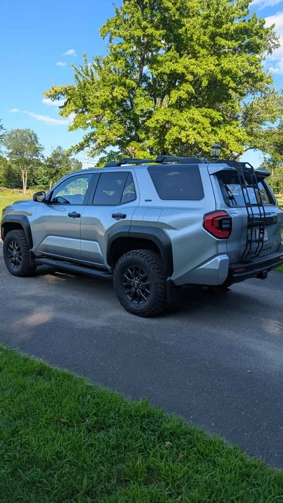 2025 Toyota 4Runner 6th Gen - Image 4 of 16