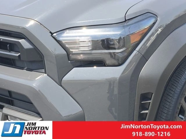 2025 Toyota 4Runner 6th Gen - Image 8 of 20