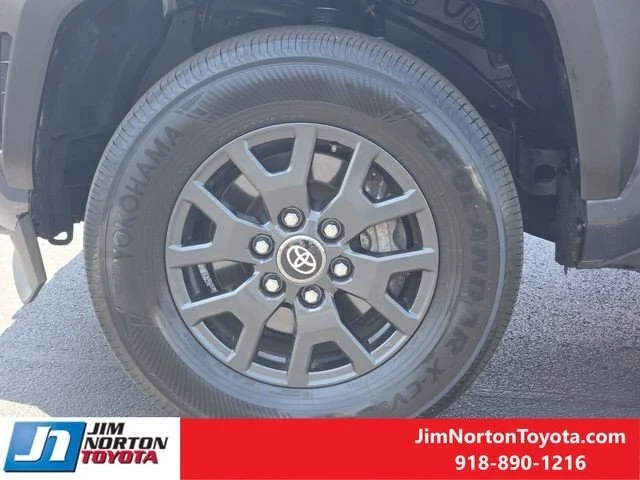 2025 Toyota 4Runner 6th Gen - Image 11 of 20