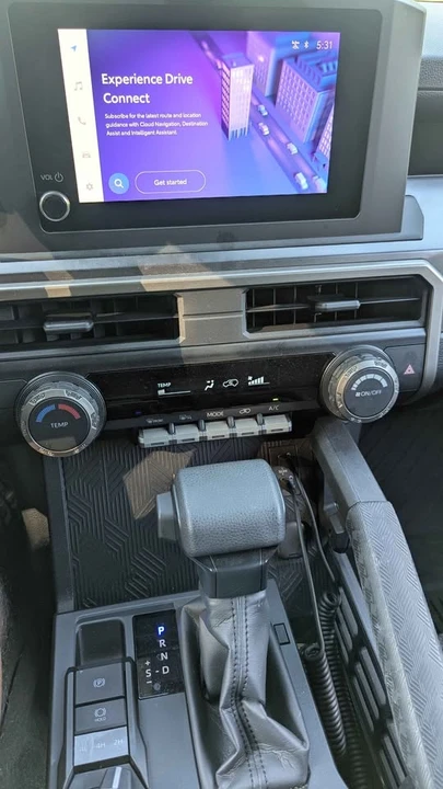 2025 Toyota 4Runner 6th Gen - Image 12 of 16