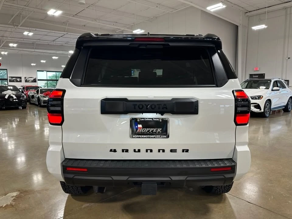 2025 Toyota 4Runner 6th Gen - Image 6 of 9