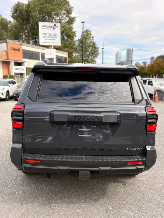 2025 Toyota 4Runner 6th Gen - Image 6 of 9