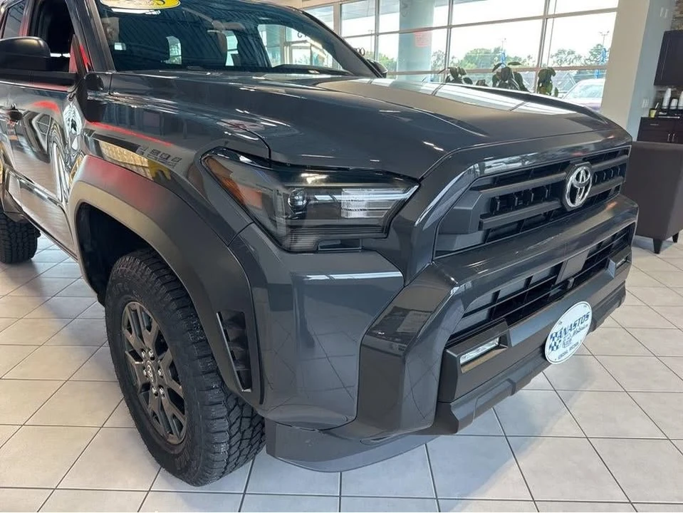 2025 Toyota 4Runner 6th Gen - Image 6 of 20