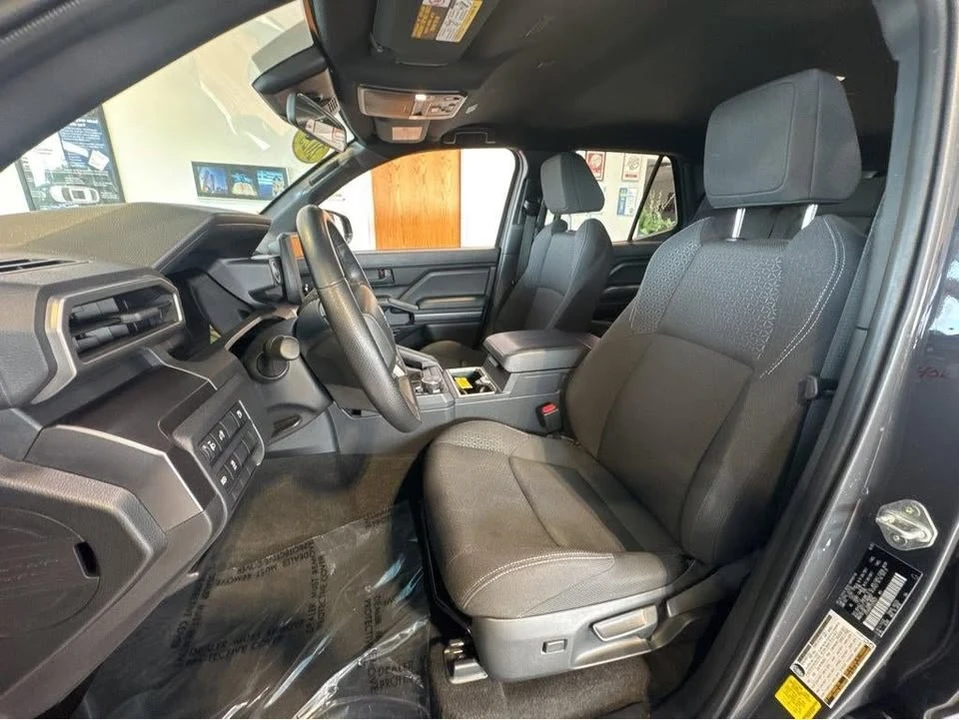 2025 Toyota 4Runner 6th Gen - Image 5 of 20