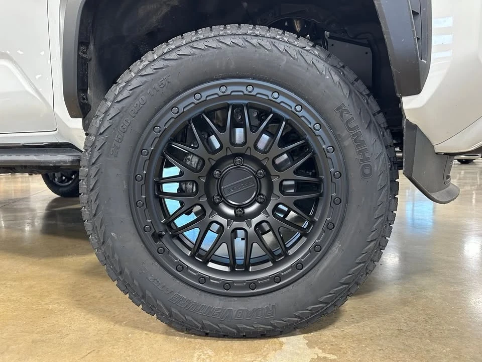 2025 Toyota 4Runner 6th Gen - Image 9 of 9