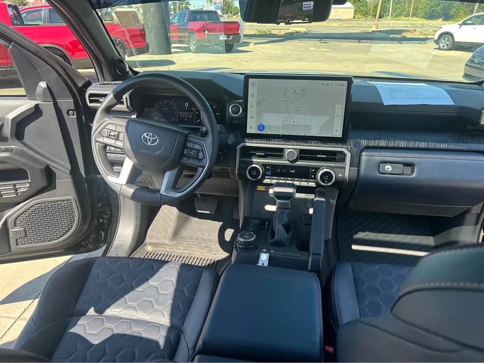 2025 Toyota 4Runner 6th Gen - Image 3 of 5
