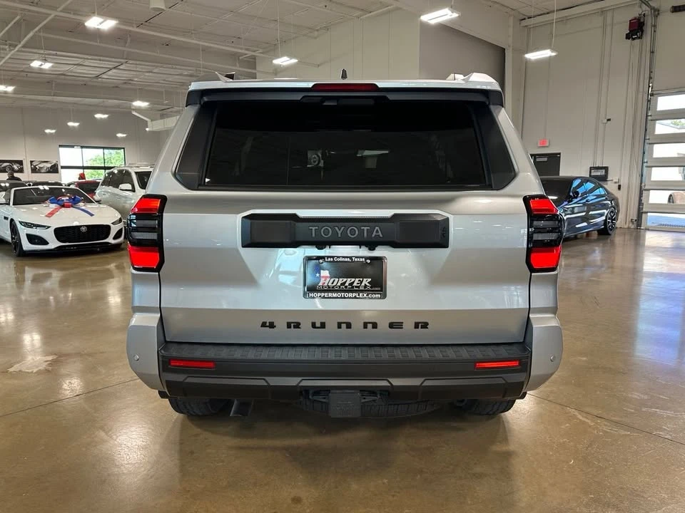 2025 Toyota 4Runner 6th Gen - Image 7 of 20