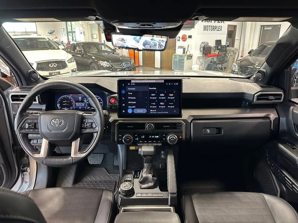 2025 Toyota 4Runner 6th Gen - Image 17 of 20