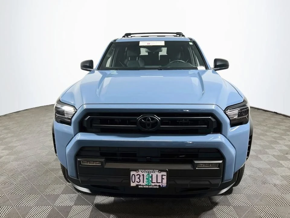 2025 Toyota 4Runner 6th Gen - Image 2 of 19