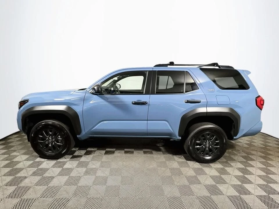 2025 Toyota 4Runner 6th Gen - Image 4 of 19