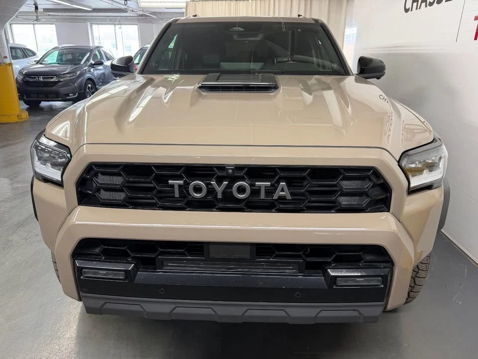 2025 Toyota 4Runner 6th Gen - Image 2 of 5