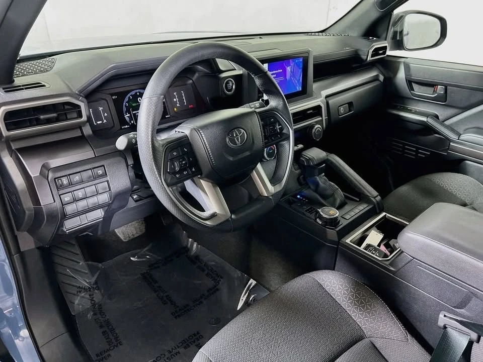 2025 Toyota 4Runner 6th Gen - Image 9 of 19