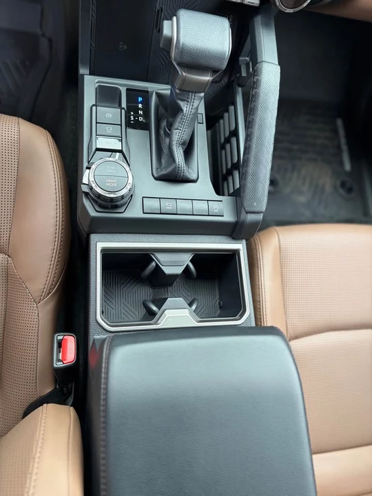 2025 Toyota 4Runner 6th Gen - Image 11 of 13