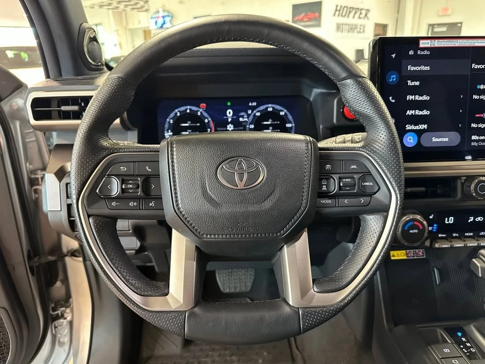 2025 Toyota 4Runner 6th Gen - Image 18 of 20