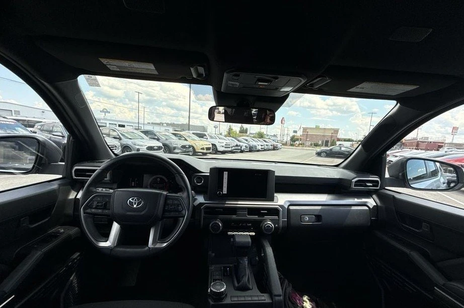 2025 Toyota 4Runner 6th Gen - Image 12 of 20