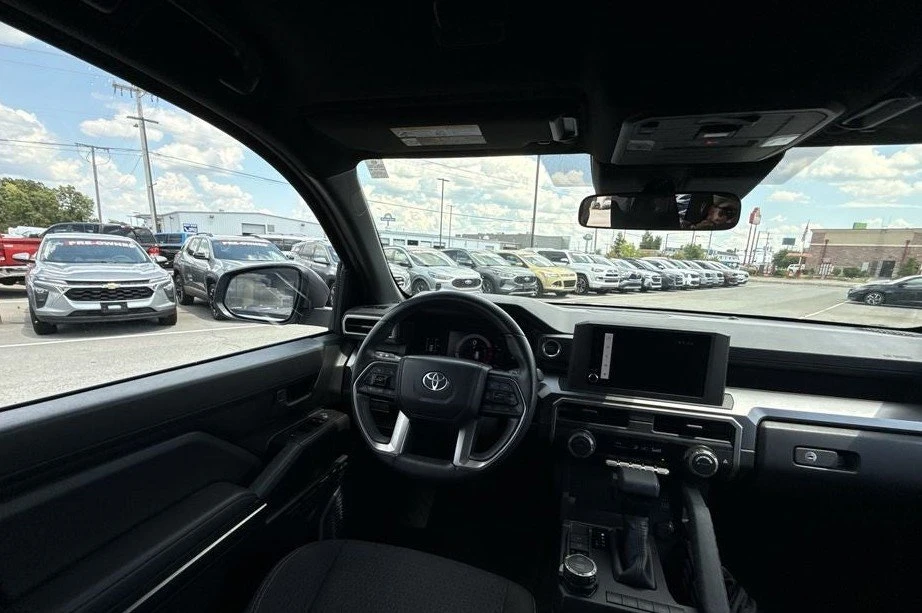 2025 Toyota 4Runner 6th Gen - Image 18 of 20