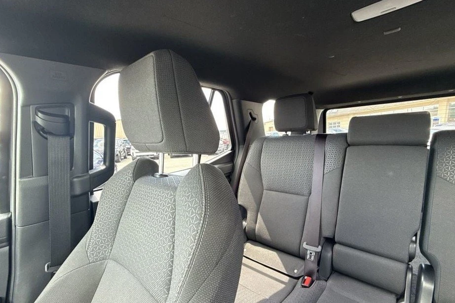 2025 Toyota 4Runner 6th Gen - Image 14 of 20