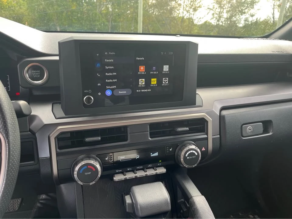 2025 Toyota 4Runner 6th Gen - Image 7 of 9