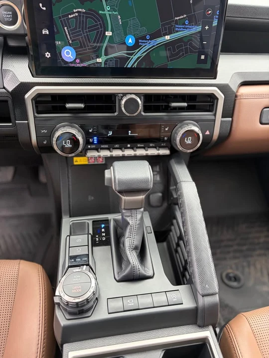 2025 Toyota 4Runner 6th Gen - Image 9 of 13