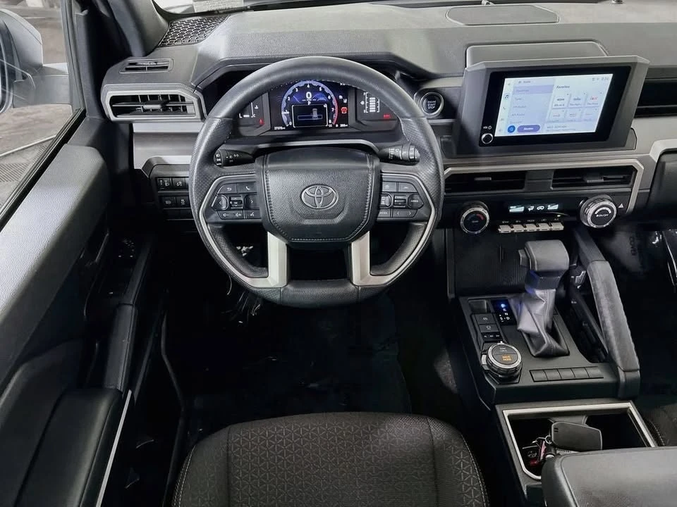 2025 Toyota 4Runner 6th Gen - Image 18 of 19