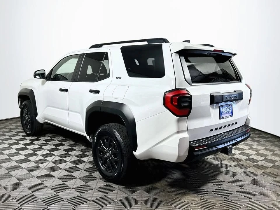 2025 Toyota 4Runner 6th Gen - Image 5 of 19