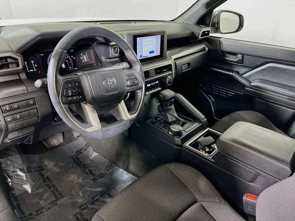 2025 Toyota 4Runner 6th Gen - Image 9 of 19
