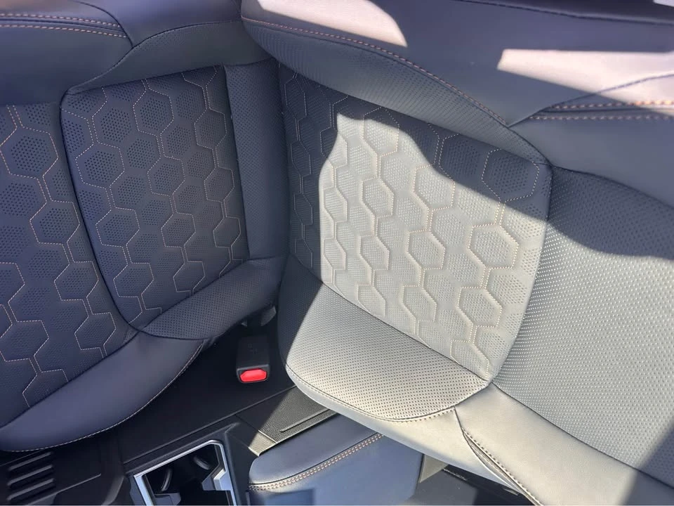 2025 Toyota 4Runner 6th Gen - Image 5 of 11