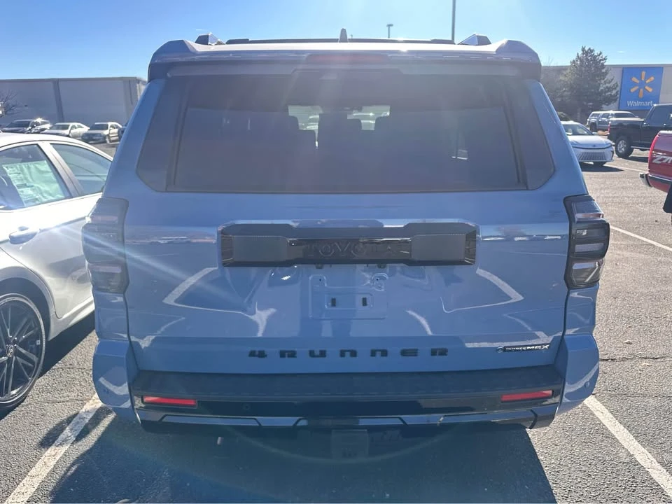 2025 Toyota 4Runner 6th Gen - Image 10 of 11