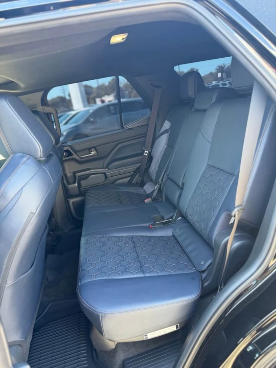 2025 Toyota 4Runner 6th Gen - Image 12 of 19