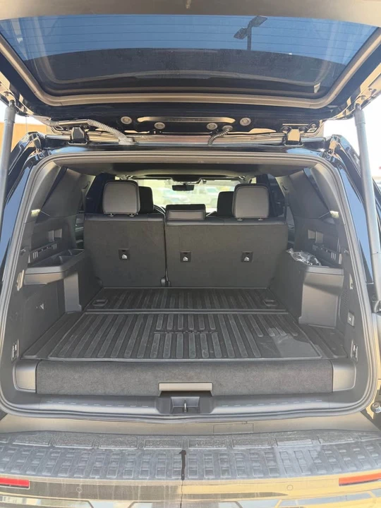 2025 Toyota 4Runner 6th Gen - Image 9 of 19