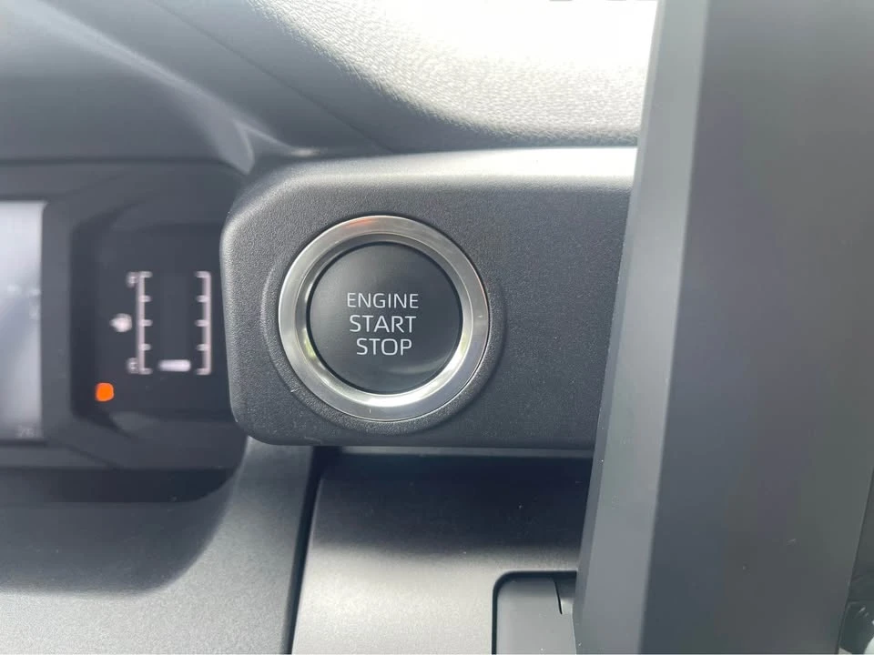2025 Toyota 4Runner 6th Gen - Image 18 of 19