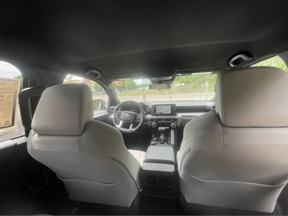 2025 Toyota 4Runner 6th Gen - Image 15 of 19