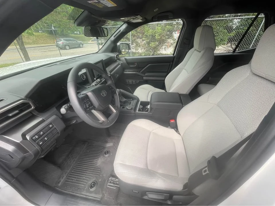 2025 Toyota 4Runner 6th Gen - Image 11 of 19