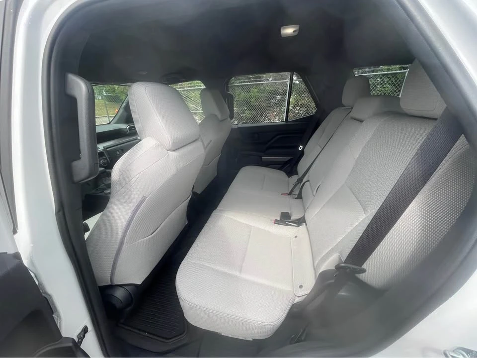 2025 Toyota 4Runner 6th Gen - Image 14 of 19