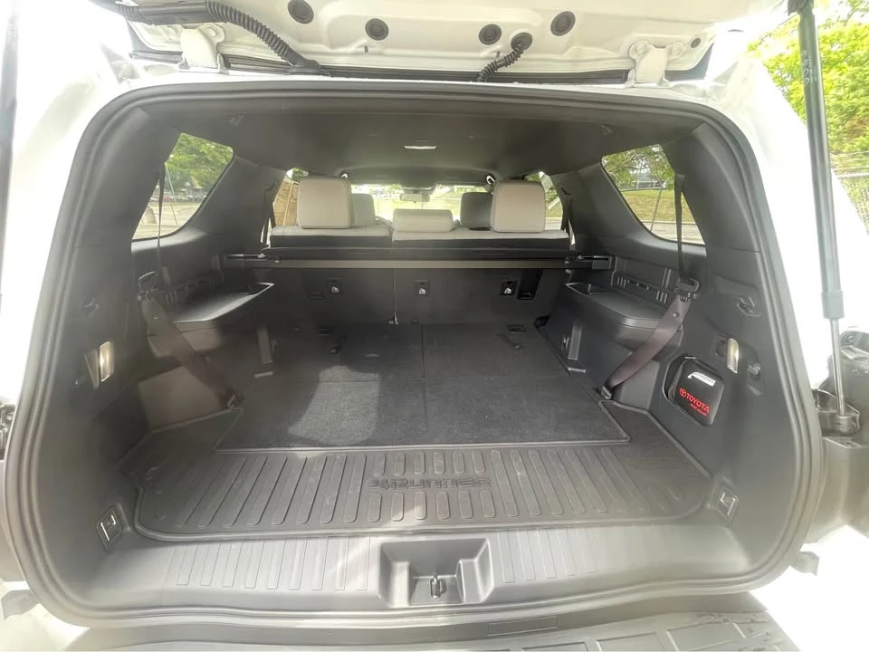 2025 Toyota 4Runner 6th Gen - Image 10 of 19