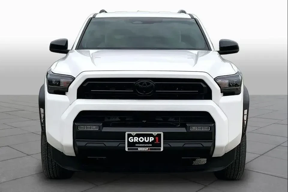 2025 Toyota 4Runner 6th Gen - Image 4 of 20