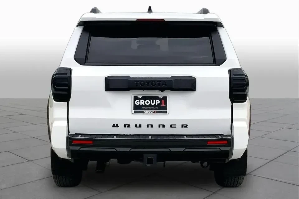 2025 Toyota 4Runner 6th Gen - Image 5 of 20