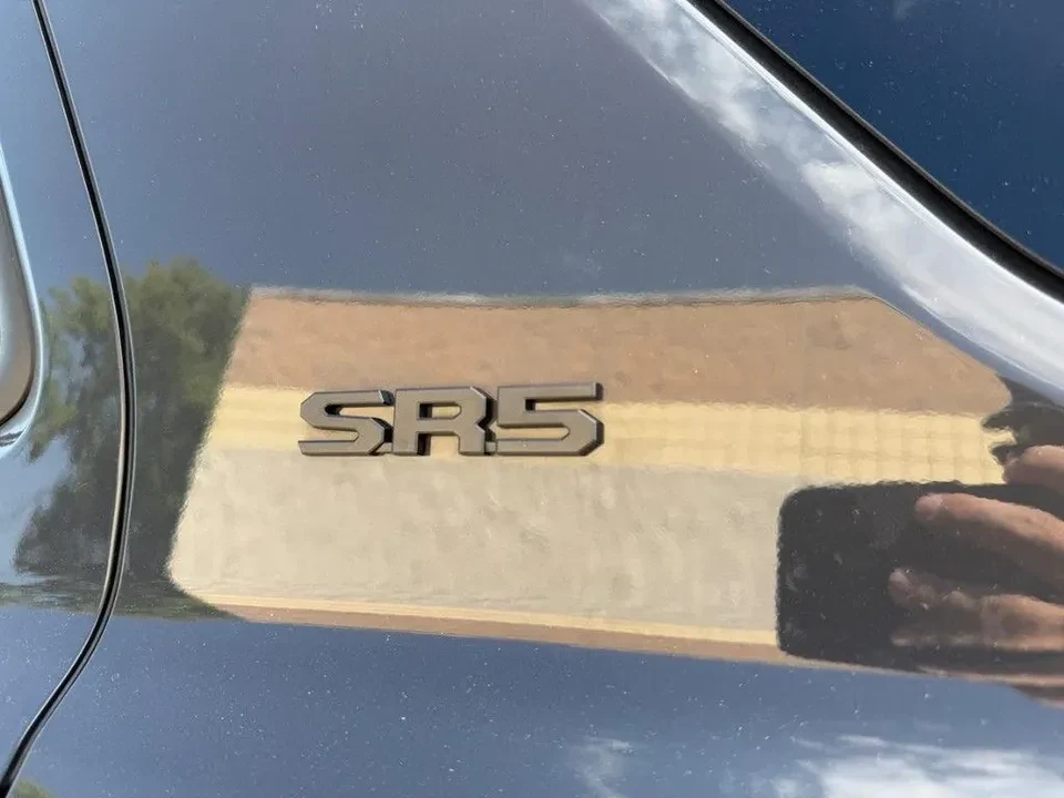 2025 Toyota 4Runner 6th Gen - Image 4 of 18
