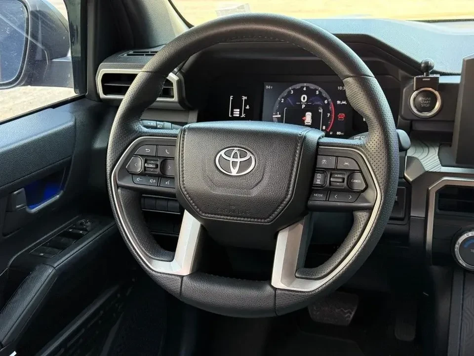 2025 Toyota 4Runner 6th Gen - Image 8 of 18