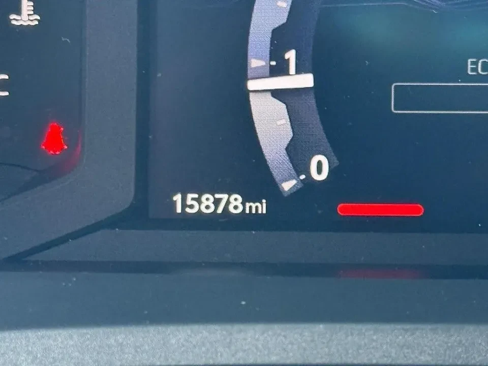 2025 Toyota 4Runner 6th Gen - Image 16 of 18