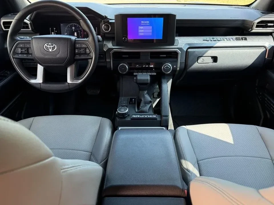 2025 Toyota 4Runner 6th Gen - Image 7 of 18