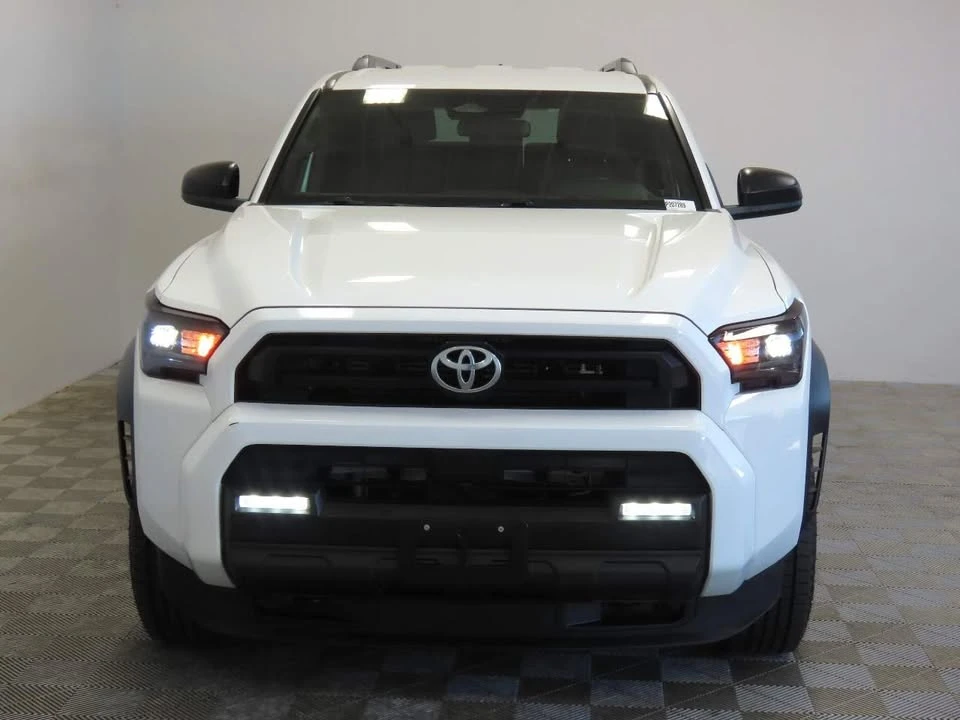 2025 Toyota 4Runner 6th Gen - Image 2 of 19