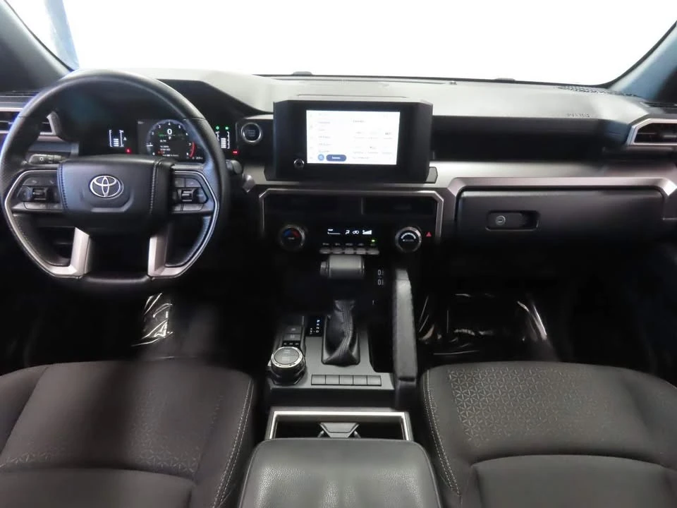2025 Toyota 4Runner 6th Gen - Image 16 of 19